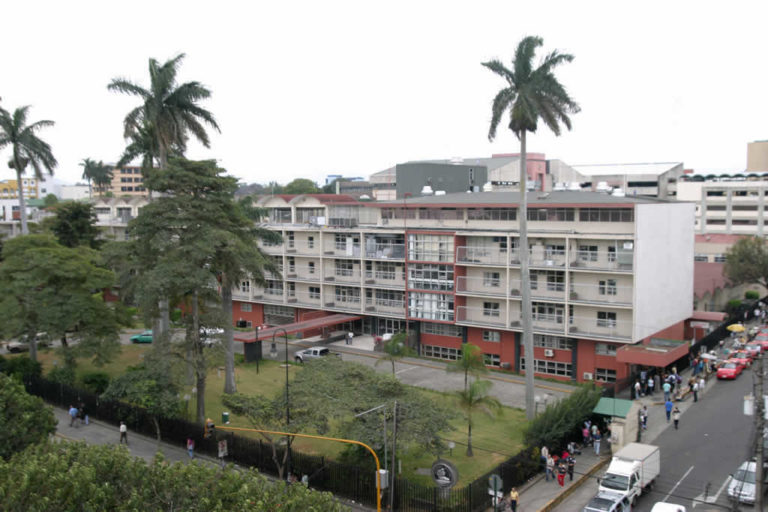 Hospital de Niños: 100% de menores COVID-19 admitidos esta semana no tienen vacunas o tienen esquema incompleto