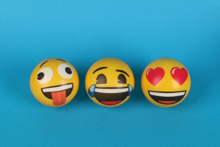 Ojo por ojo y el mundo quedará tuerto: consecuencias de la ausencia de autorregulación emocional en la sociedad