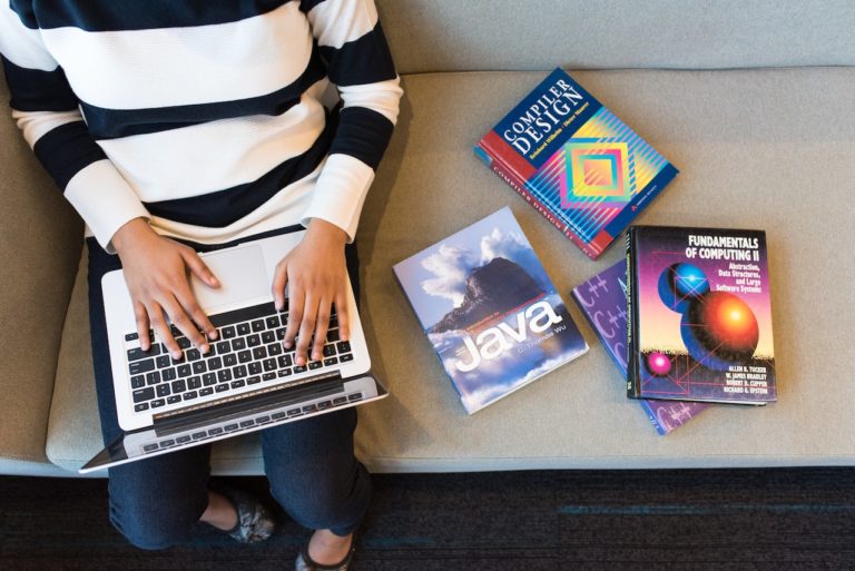 El lenguaje JavaScript y su impacto para el diseño de aplicaciones