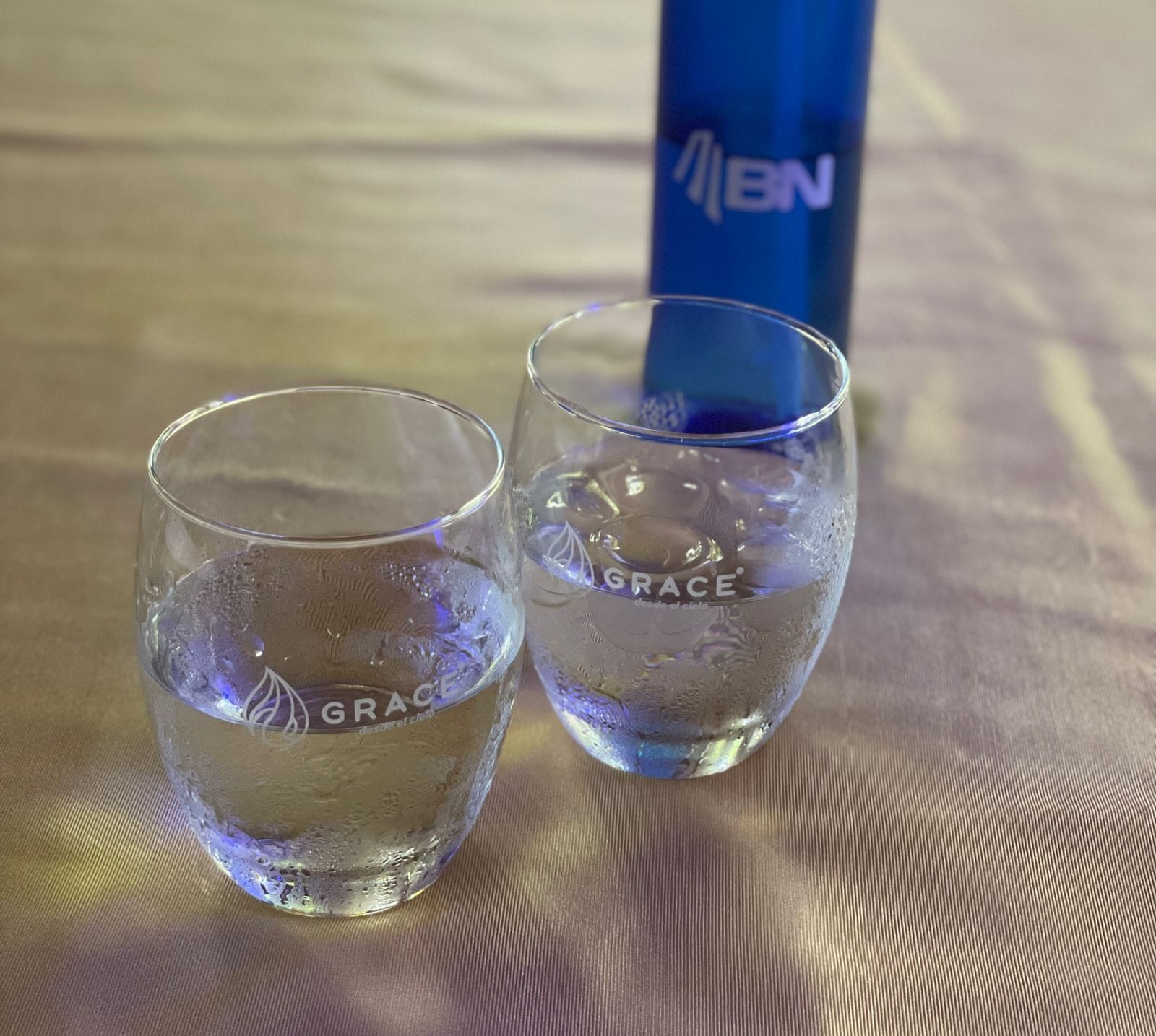 Imagen principal del artículo: Empresa costarricense lanza máquina que genera agua pura a partir del aire