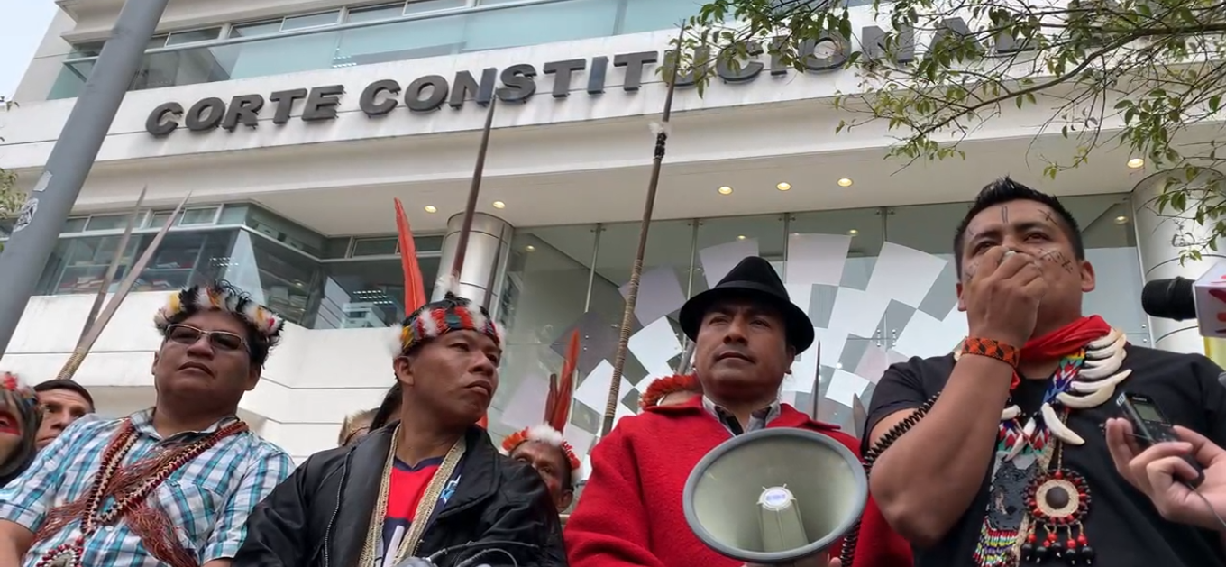 Imagen principal del artículo: Comunidades indígenas en Ecuador presentan un recurso contra el Estado ante la Corte Constitucional