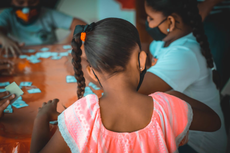 Lanzan guía para educar sobre prevención de abuso y violencia sexual contra menores