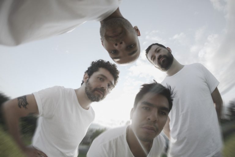 Banda nacional Hijos presenta su nueva música en concierto en Casa Rojas