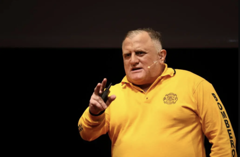 Fiscalía acusa a director de Bomberos de peculado y malversación de fondos