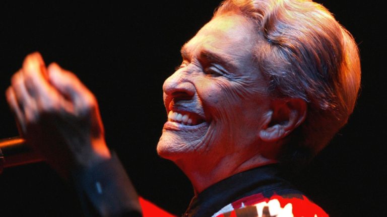 Asamblea declaró a Chavela Vargas como Benemérita de las Artes Patrias
