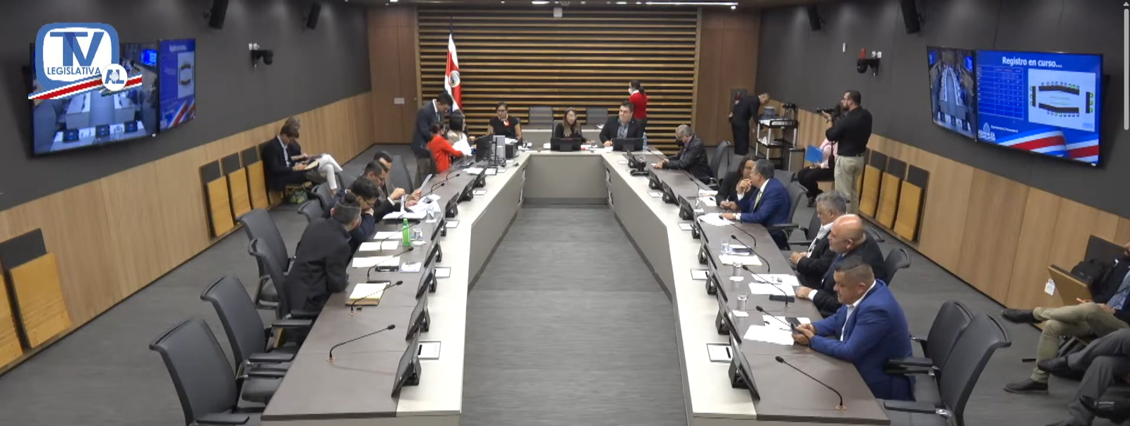 Imagen principal del artículo: Congresistas de cinco fracciones proponen que Tucurrique sea cantón