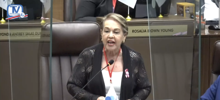 Oposición responde a críticas de Chaves: "Señor presidente use su capacidad mental”