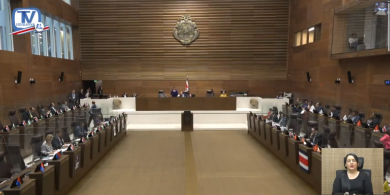 Asamblea fortalece el deber de denunciar en casos de maltratos y abusos contra menores de edad