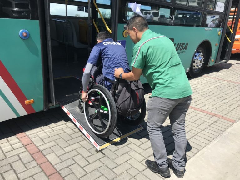 CONAPDIS alerta de inconstitucionalidades en proyecto para ampliar vida útil de autobuses
