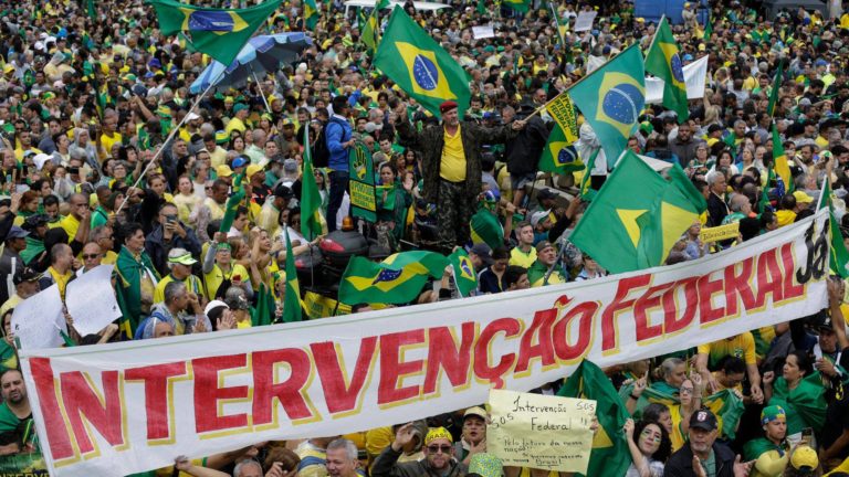 Se intensifican las protestas en Brasil tras la derrota de Bolsonaro 