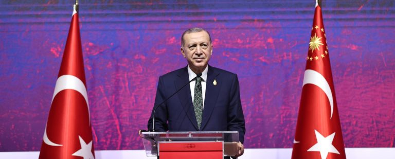 Tensión en Medio Oriente: Turquía analiza enviar una "operación terrestre" a Siria