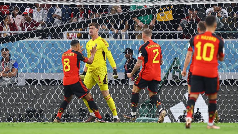 Bélgica solventa con apuros su debut ante Canadá