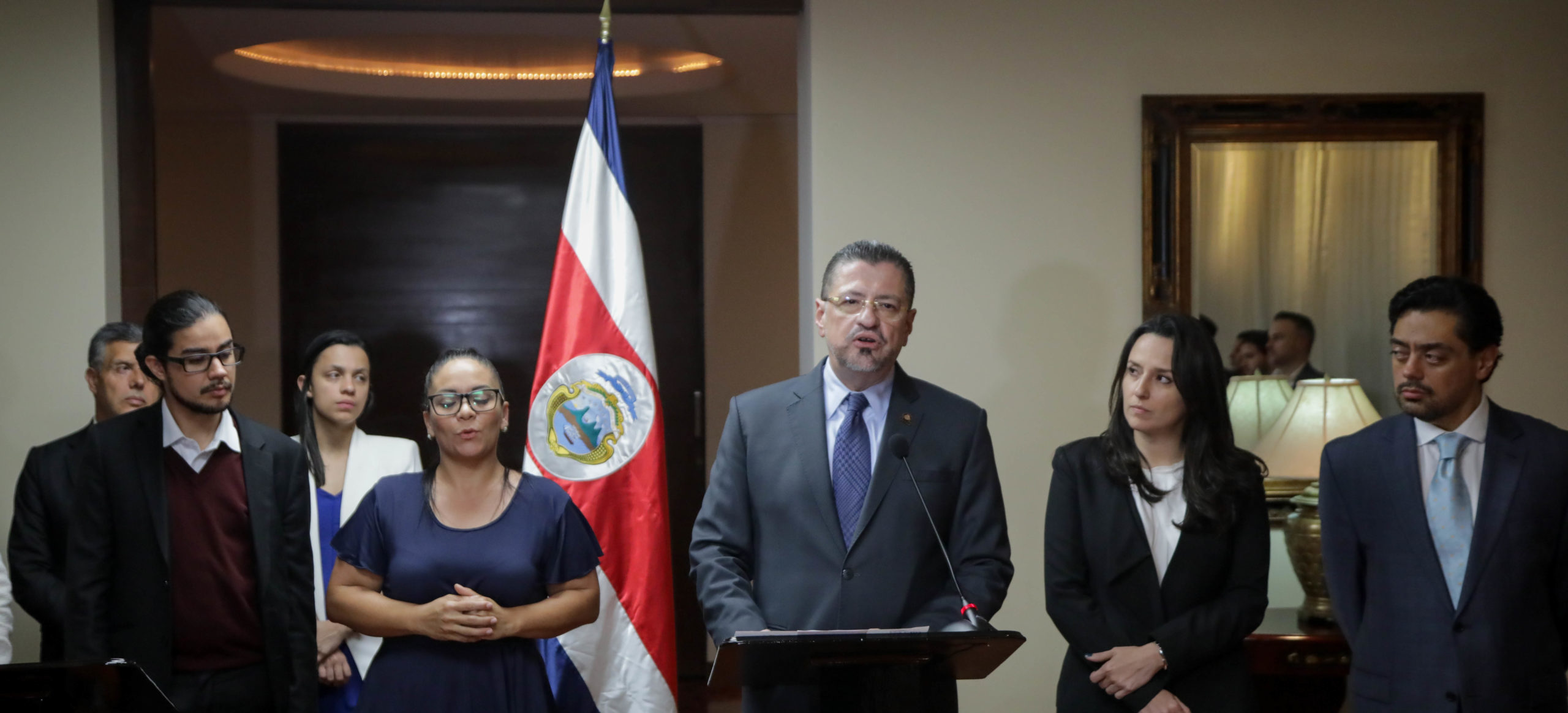 Imagen principal del artículo: Ejecutivo define prioridades para iniciar sesiones extraordinaria con 39 proyectos de ley