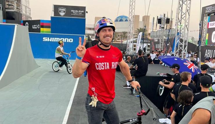 Imagen principal del artículo: Oficial: Kenneth Tencio clasificó a las semifinales del Mundial de BMX Freestyle Abu Dabi 2022