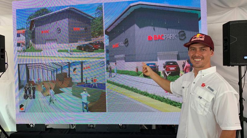 Imagen principal del artículo: Inició oficialmente la construcción del nuevo parque de Kenneth Tencio