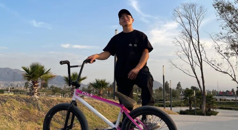 Rider costarricense Álvaro Esquivel se corona campeón de la Copa Latina de BMX Freestyle en México