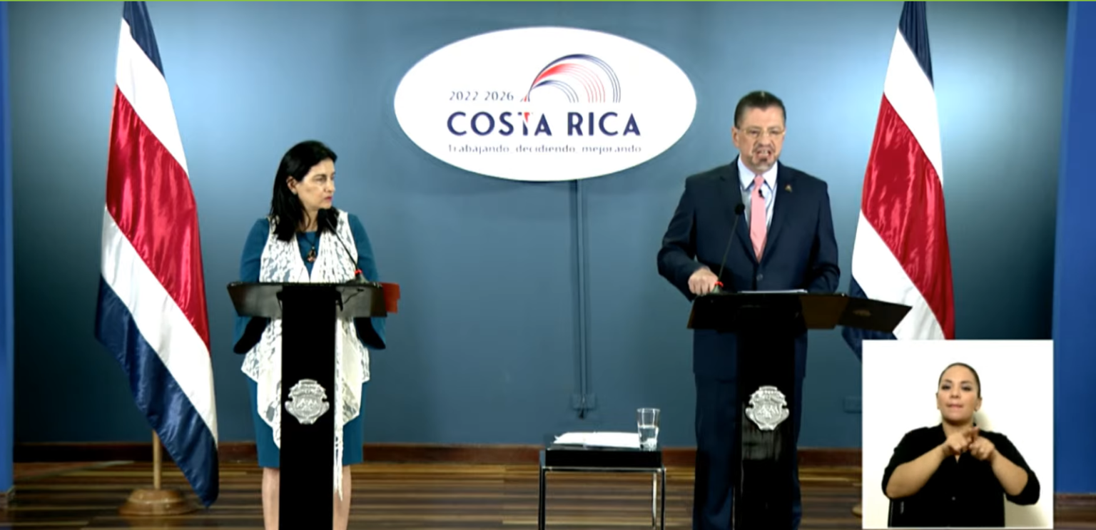 Imagen principal del artículo: Consejo de Gobierno suspende a cinco directivos de la Caja y traslada caso al Ministerio Público