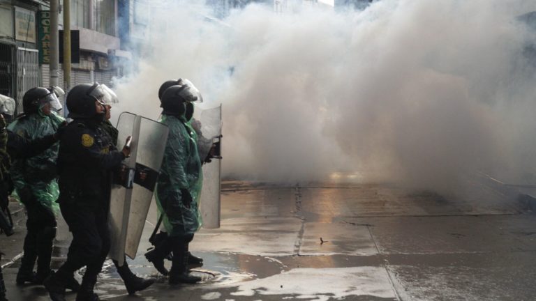 Al menos 18 muertos en nueva jornada de intensas protestas al sur de Perú