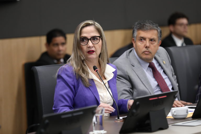 Jefaturas de fracción ignoran su obligación constitucional