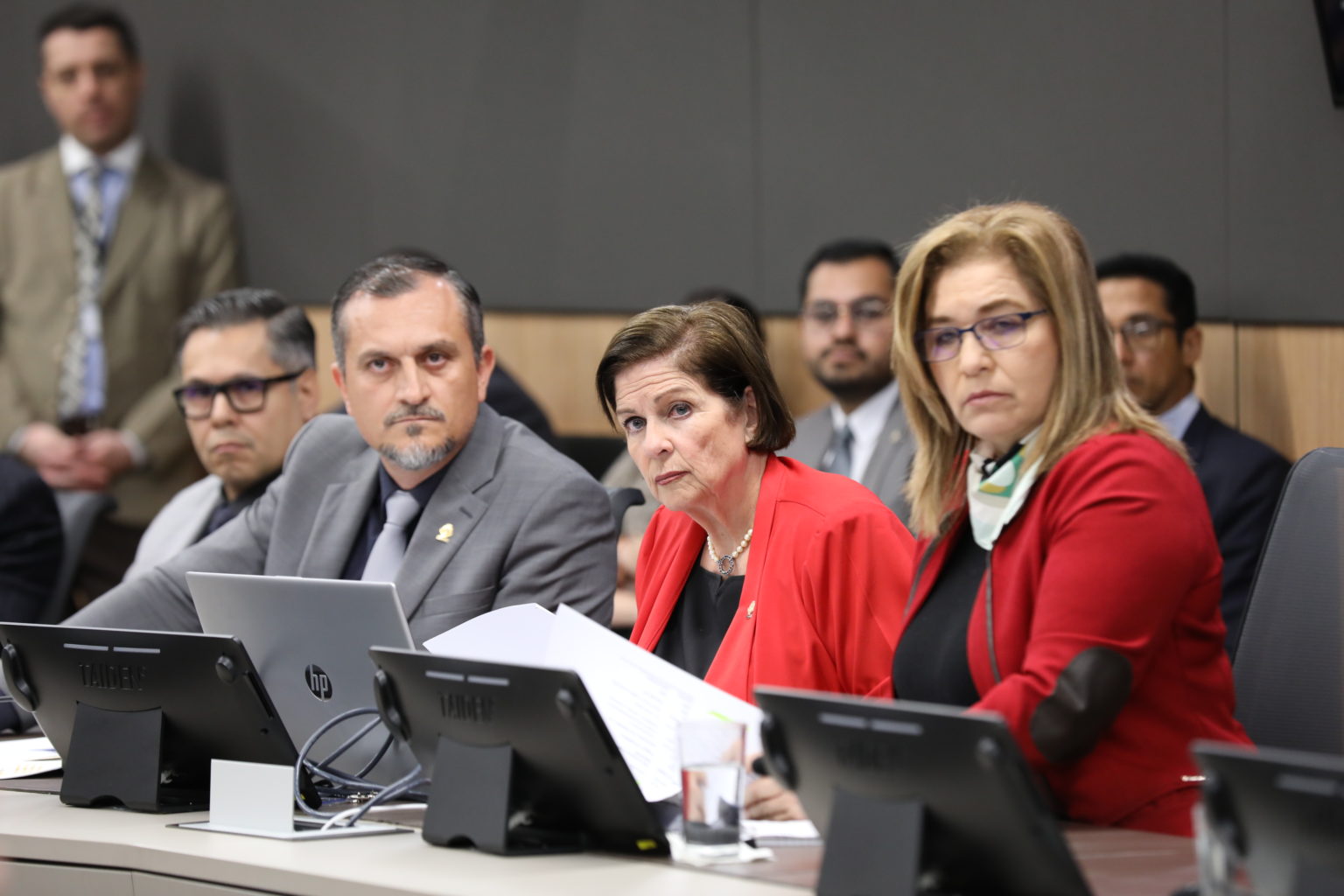 Imagen principal del artículo: Pilar Cisneros dice que el Congreso debería asumir costo de "robo" a Ada Acuña; alega que perjuicio asciende a 6 millones