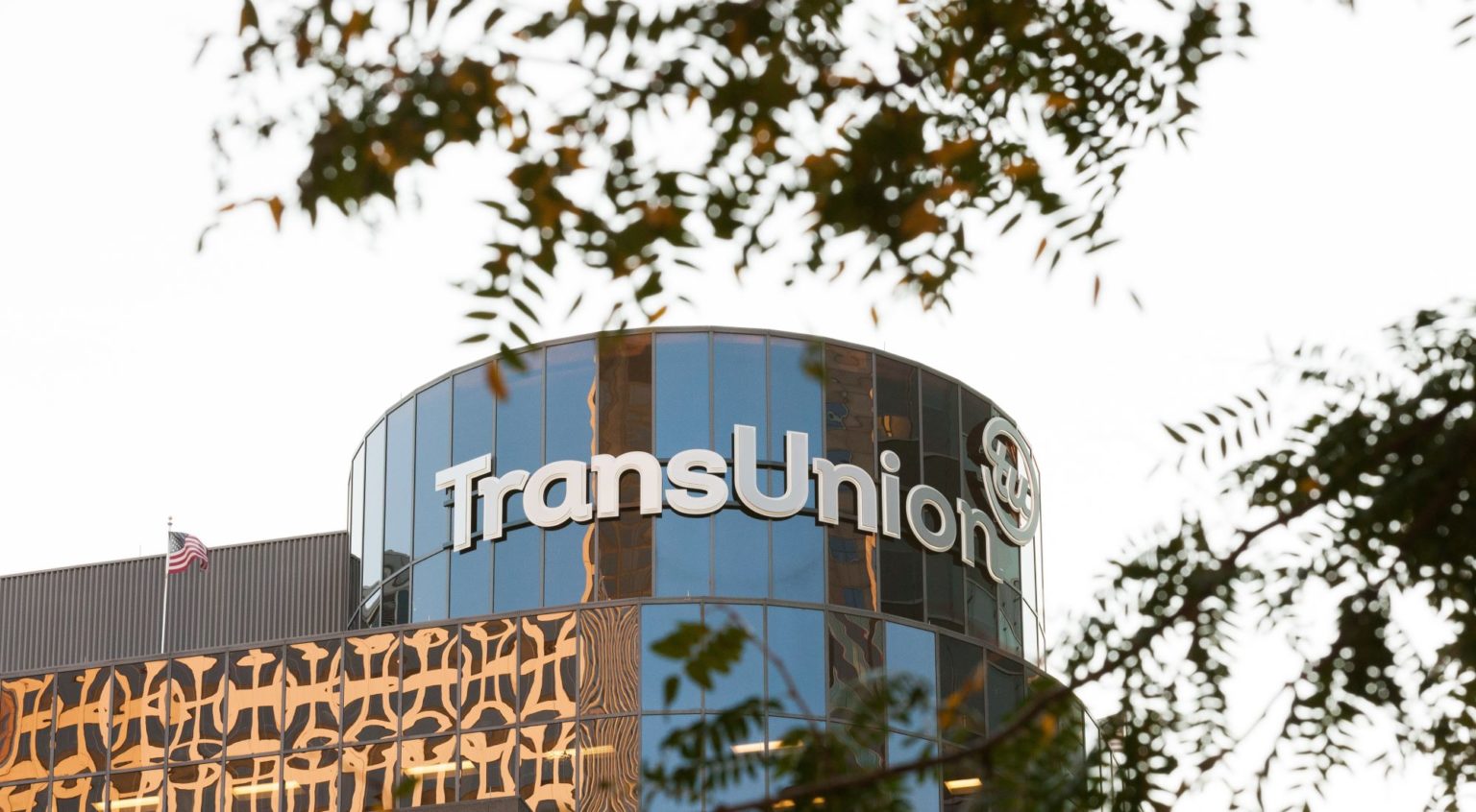 Imagen principal del artículo: Empleo: TransUnion establece un Centro de Capacidad Global y busca llenar más de 100 vacantes en Costa Rica