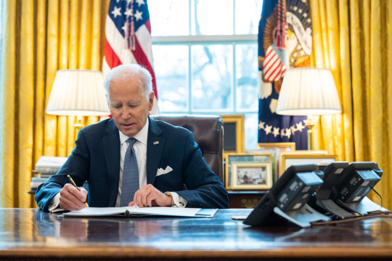 Joe Biden renuncia a reelegirse como presidente de Estados Unidos tras semanas de presión