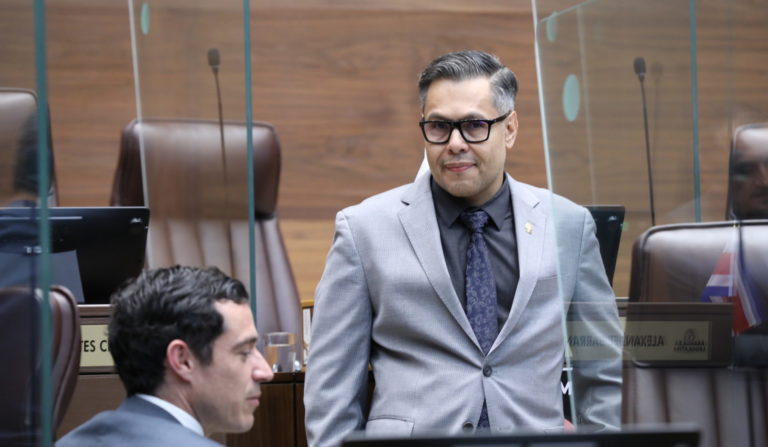 Diputado Jorge Dengo Rosabal renunciará al cargo el 1 de mayo