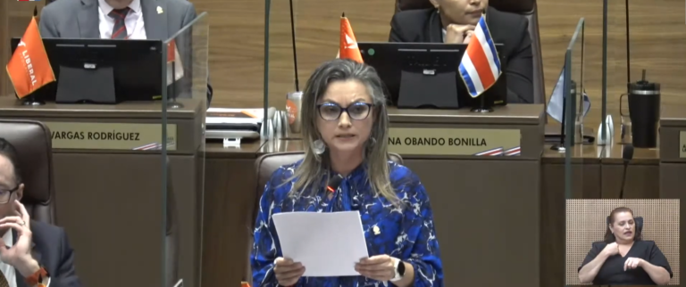 Nueva candidatura a la Defensoría sacude a la Asamblea