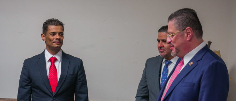 Fiscal General allana oficinas del Ministerio de Salud por causa penal tras cierre ilegal del Parque Viva