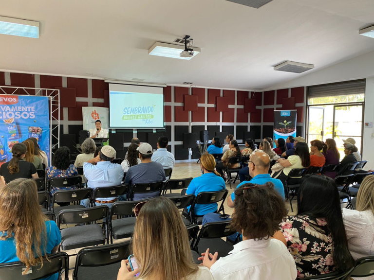 Proyecto capacitó a familias de Desamparados en agricultura de autoconsumo