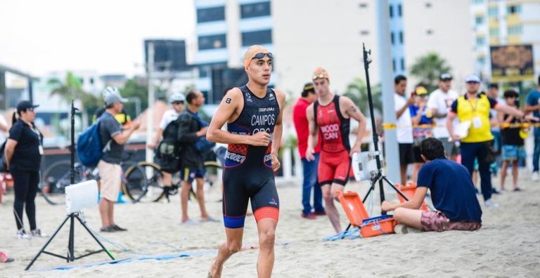 Triatleta costarricense Álvaro Campos, de tan solo 23 años, ya es tricampeón nacional