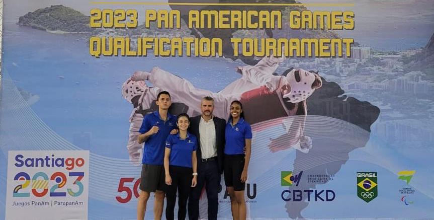 Imagen principal del artículo: Taekwondistas ticos Neshy Lindo, Laura Sancho y Alejandro Flores clasifican a Santiago 2023