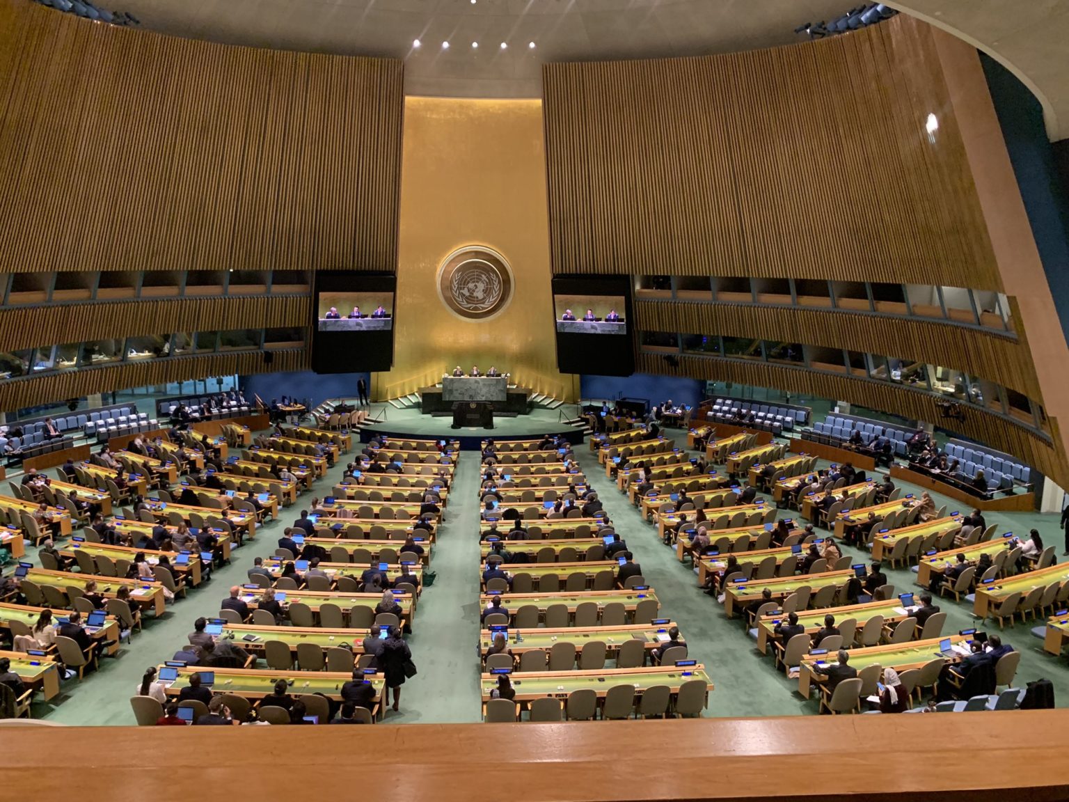 Imagen principal del artículo: Asamblea de la ONU aprueba pedir opinión consultiva apoyada por Costa Rica sobre consecuencias legales del cambio climático