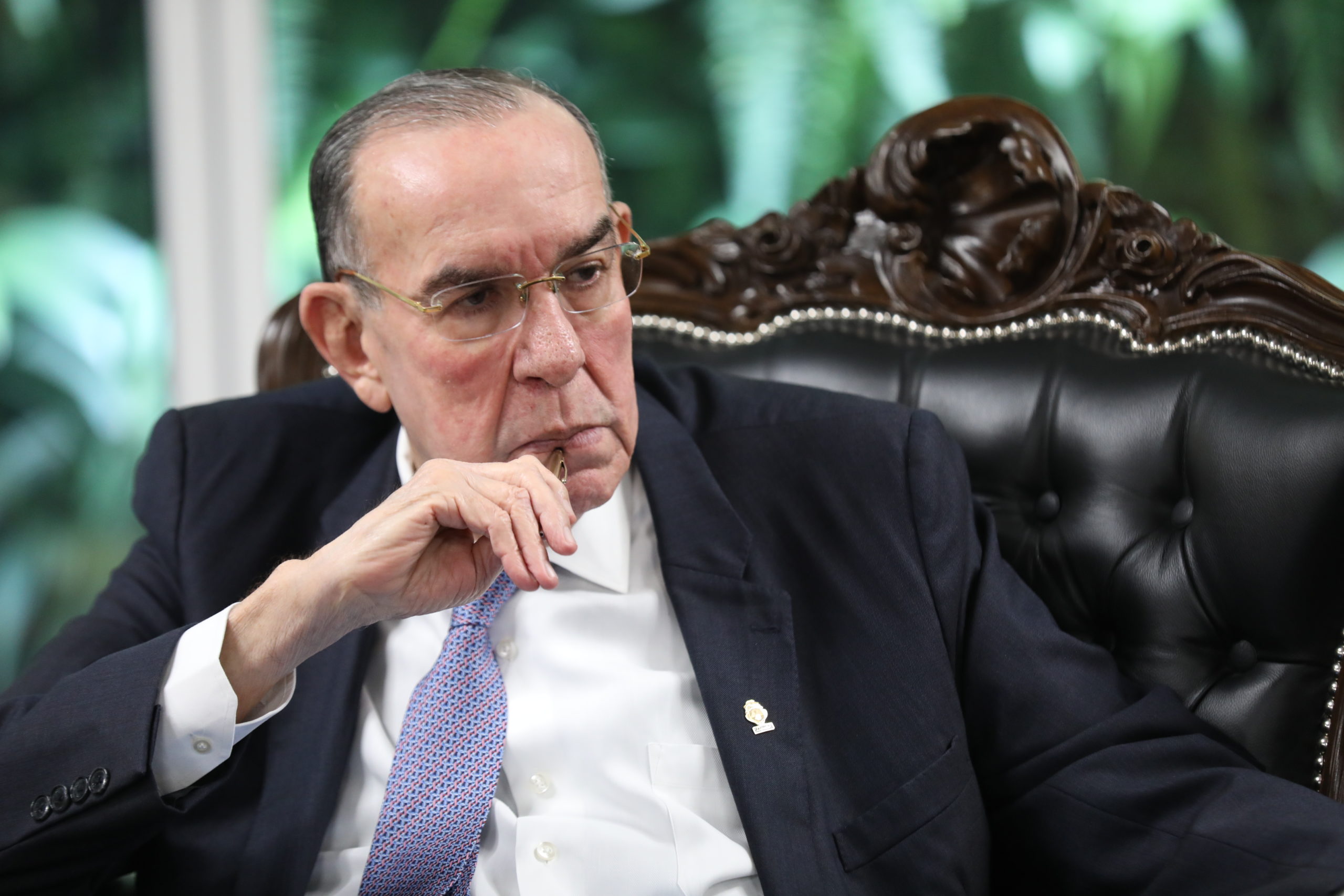 Imagen principal del artículo: Arias advierte a Chaves: 'No puede renunciar a sus atribuciones en seguridad; en caso de hacerlo incurriría en delito'