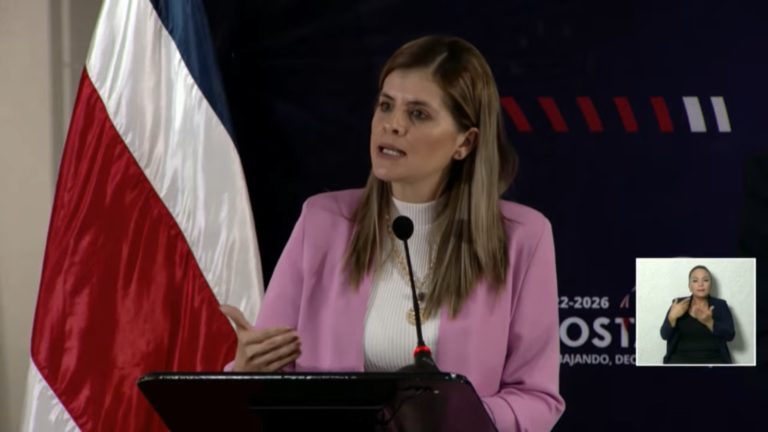 Gobierno llama a Diálogo Nacional para discutir reformas en la Ley Marco de Empleo Público