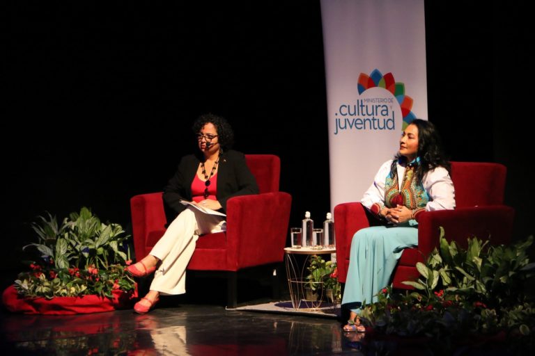 Músicos, cineastas, actores, escritores y más artistas galardonados en Premios Nacionales de Cultura