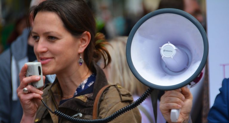 Mujer y comunicación