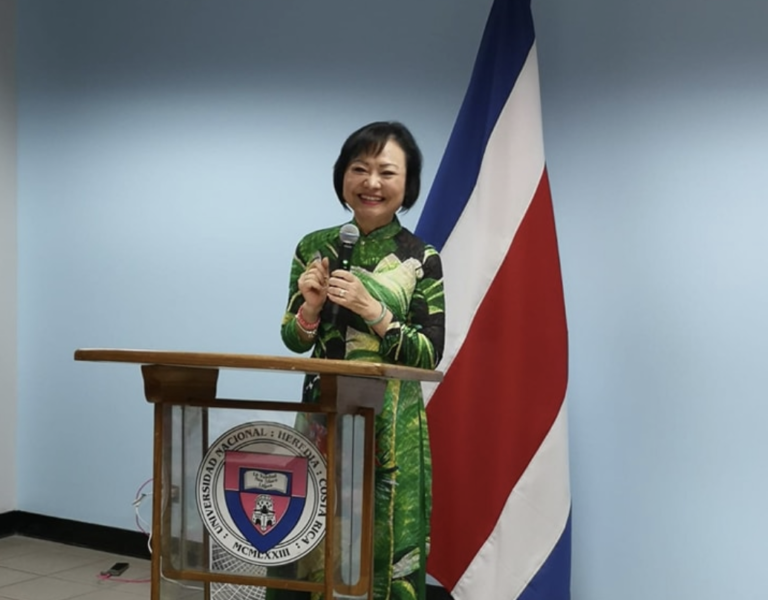 La niña que cambió la historia en Vietnam está de gira en Costa Rica: "Tenía que cambiar mi corazón o moriría de odio"