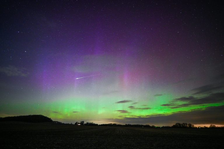 Tormenta geomagnética severa generó auroras boreales en distintas latitudes