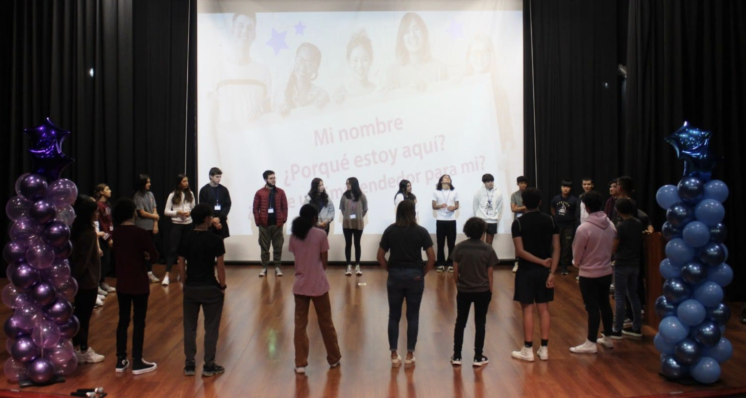 Imagen principal del artículo: Seis estudiantes de colegios públicos podrán aplicar para becas de programa de emprendimiento