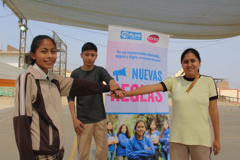 Estudiantes del Liceo San Miguel se suman a las charlas sobre higiene menstrual 
