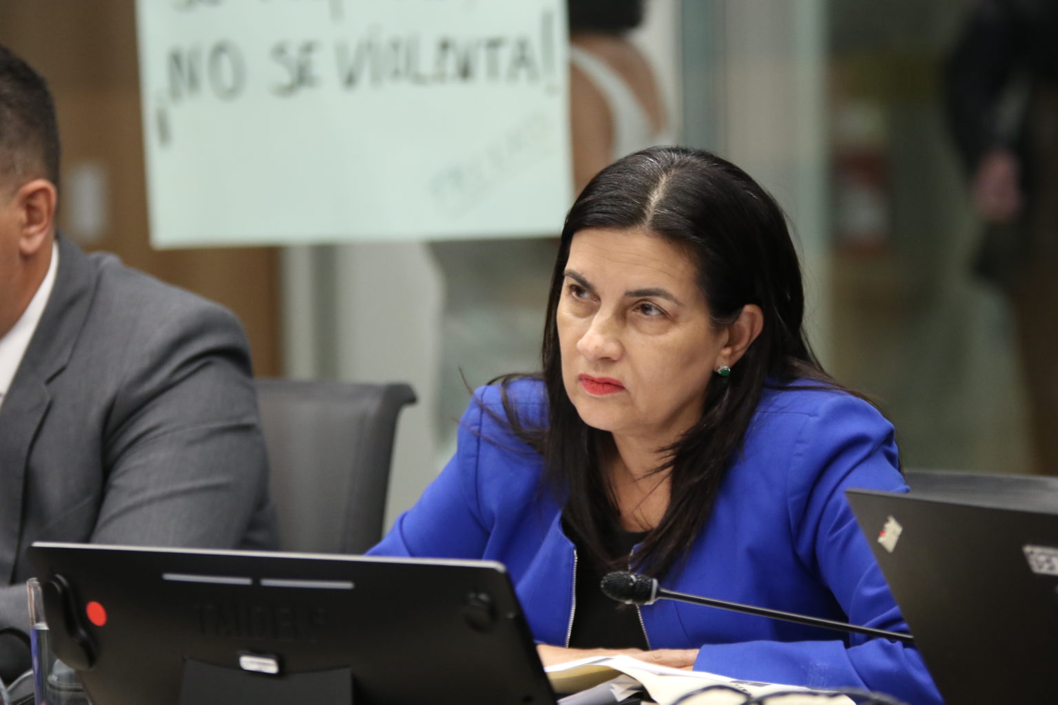 Imagen principal del artículo: Contraloría ordena a la CCSS recuperar salarios pagados de más a Marta Esquivel