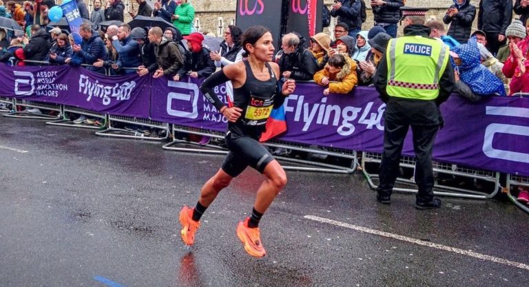 Batió tres récords nacionales en menos de seis meses: ¡Maratonista tica Diana Bogantes está imparable!