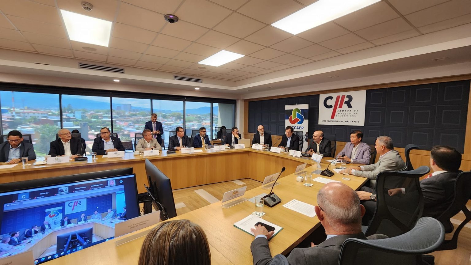 Imagen principal del artículo: Cámaras empresariales piden al Banco Central bajar Tasa de Política Monetaria y medidas por el bajo tipo de cambio