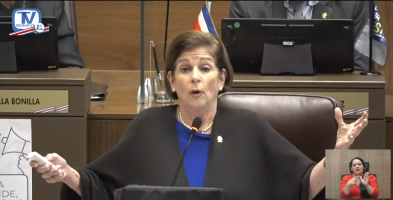 Cisneros se desmarca de afirmaciones de Baruch