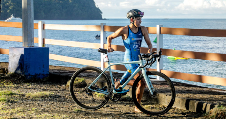 Cada día más cerca de París 2024: triatleta tica Raquel Solís consigue podio continental en Colombia