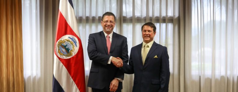 Renuncia el viceministro de Ambiente, Rafael Gutiérrez para acogerse a su pensión