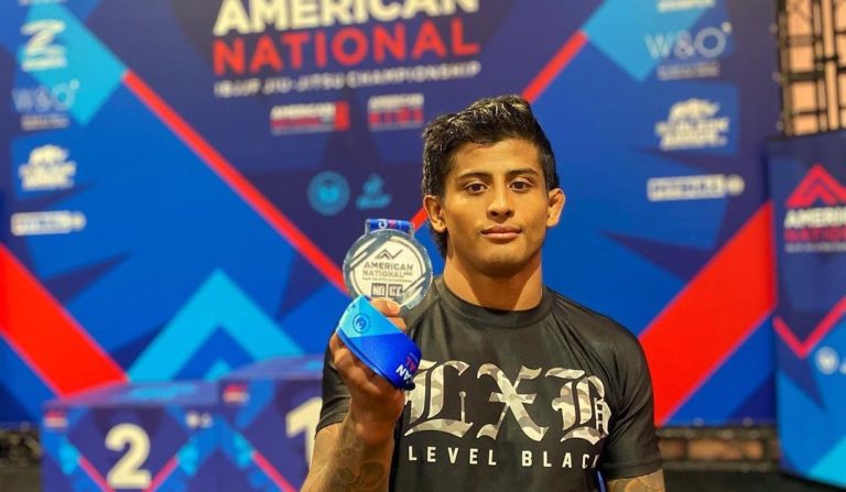 Atleta tico de jiu-jitsu Julián Espinosa ganó medalla de plata en Campeonato Nacional de Estados Unidos