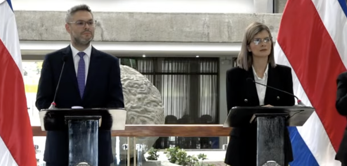 Imagen principal del artículo: Gobierno califica de "fracaso" al Censo 2022: "Lo que entregaron son estimaciones de población"