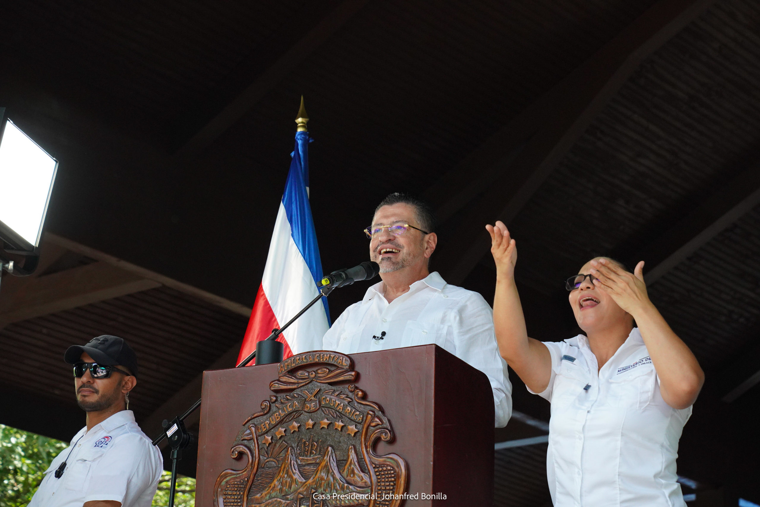 Imagen principal del artículo: Baruch denuncia a Chaves por tráfico de influencias